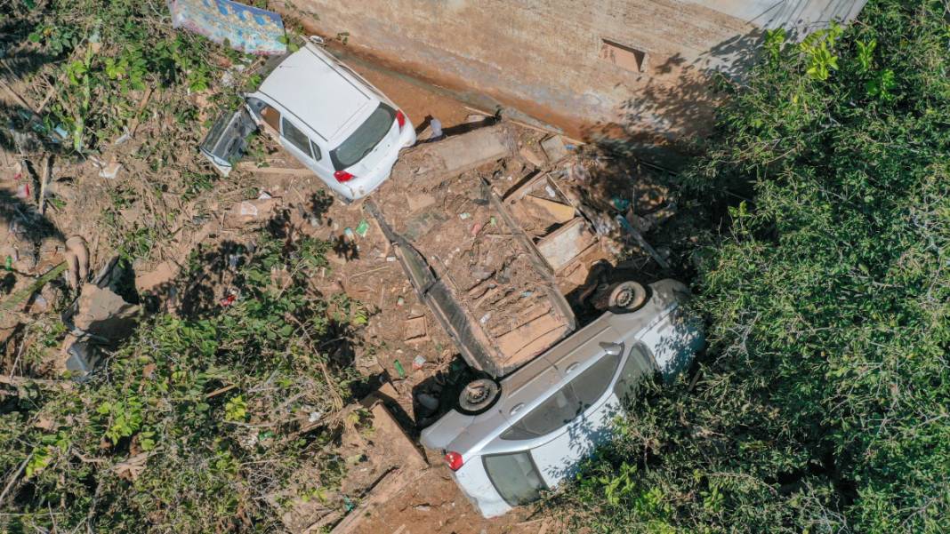 Libya'daki felaketin yaraları sarılamıyor! Altyapının yüzde 70'i zarar gördü 5